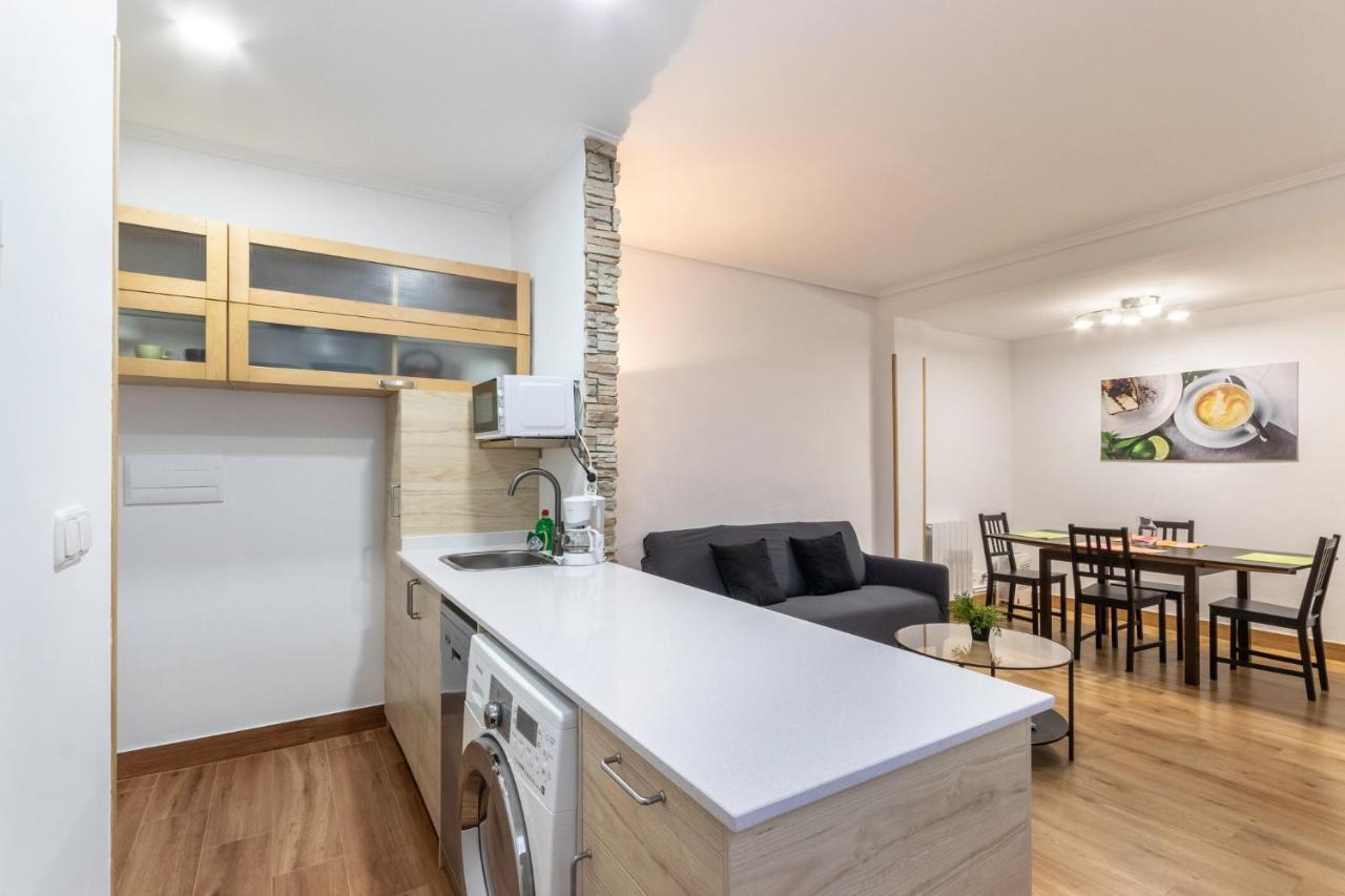 Apartamento Junto Al Guggenheim Con Parking Gratuito Bilbao Dış mekan fotoğraf