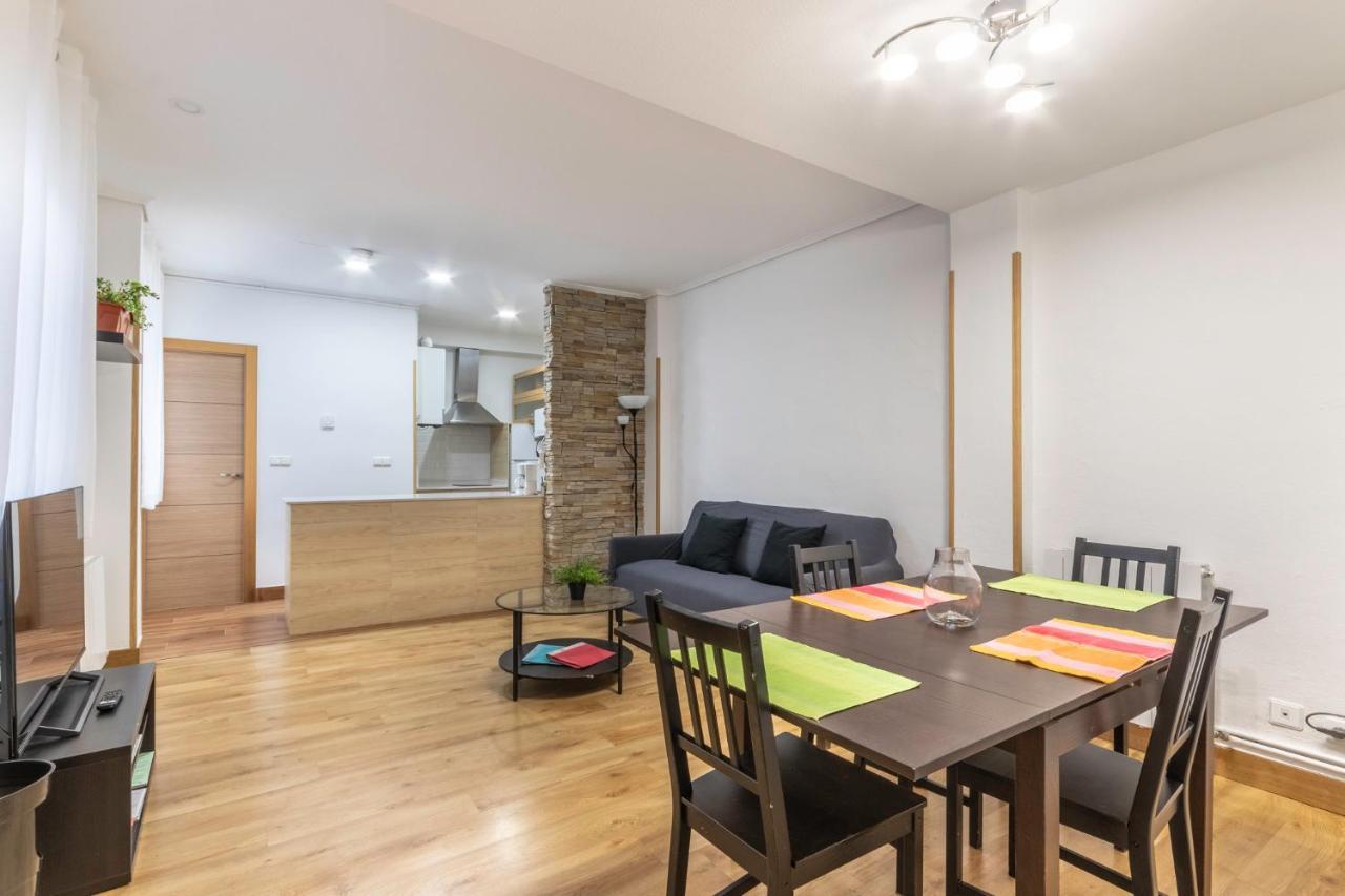 Apartamento Junto Al Guggenheim Con Parking Gratuito Bilbao Dış mekan fotoğraf